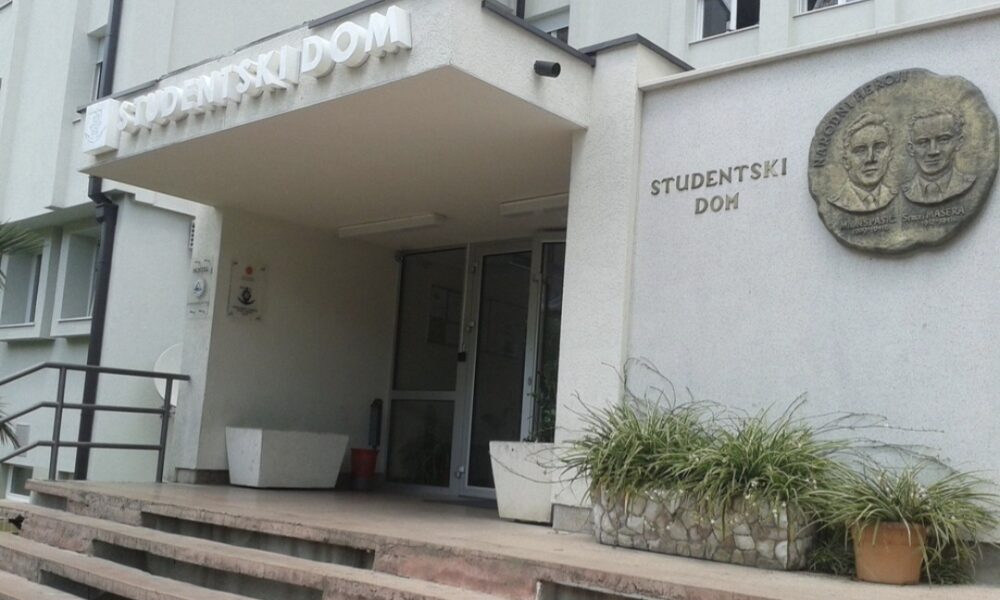 19-godišnji mladić pao sa četvrtog sprata studentskog doma u Kotoru: Teško povrijeđen