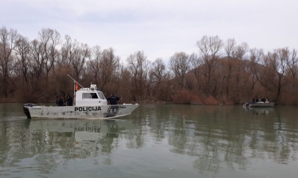Prevrnulo se plovilo na Skadarskom jezeru: Stradao muškarac, traga se za nestalom osobom