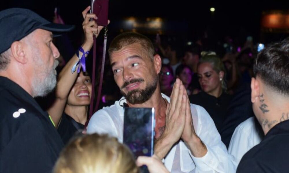 Oglasio se Riki Martin: „Crna Goro hvala, vratiću se“