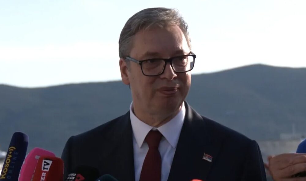 (VIDEO) Vučić o protjeranim putnicima sa čarter leta za Beog